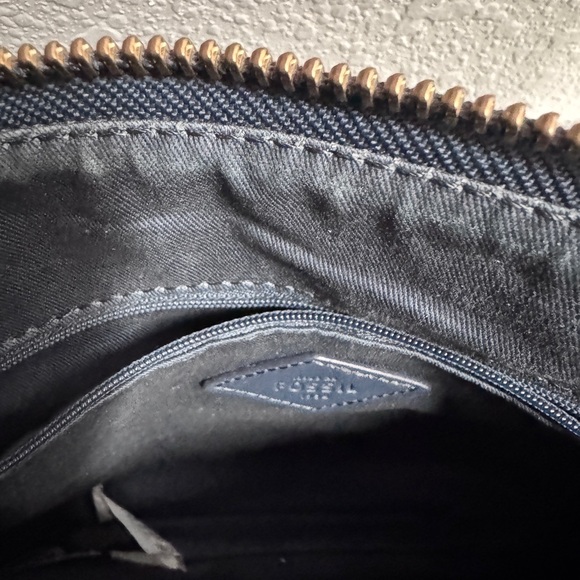 ‼️SALE‼️ $80 Fossil bag and wristlet wallet set~Excellent like new condition - Picture 8 of 12